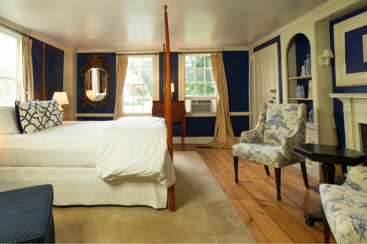 James Pharmacy Bed And Breakfast Олд Сейбрук Екстериор снимка